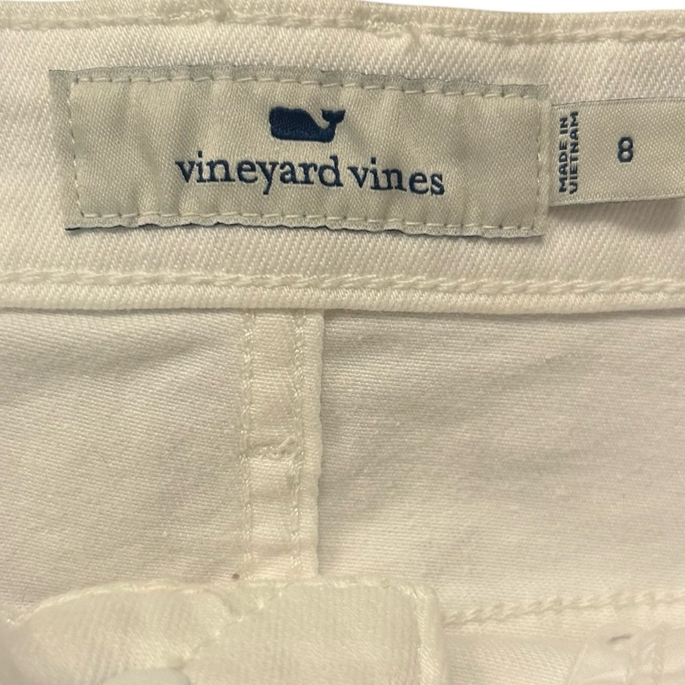 Vineyard Vines
White Denim Mini Skirt Size 8 Raw Hem Stretch Preppy Summer - Picture 2 of 8